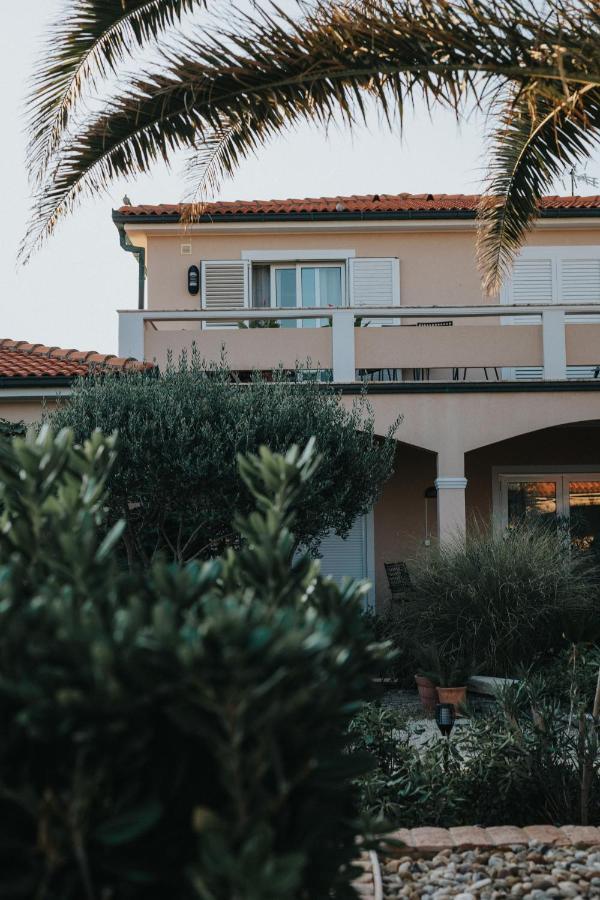 Villa Lantana Vir Kültér fotó